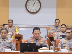 Melalui Lembaga Survei, Kapolri Terus Melaksanakan Perbaikan dan Melakukan Evaluasi, Baik Evaluasi Internal Maupun Evaluasi Eksternal