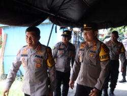 Di Dampingi AKBP Tony Sugadri, Kombes Pol I Nyoman Artana, melakukan pengecekan ke berbagai posko pengamanan Nataru