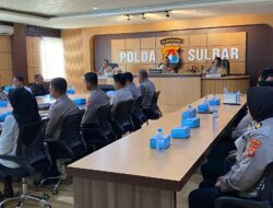 Kapolda Sulbar : Sertifikat PBJP yang dimiliki Merupakan Bukti Kompetensi dan Komitmen untuk Menjalankan Tugas dengan Profesionalisme dan Integritas Tinggi Demi Terwujudnya Pelayanan Kepolisian yang Optimal kepada Masyarakat Sulbar