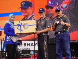 Puncak Perayaan Hari Bhayangkara ke-79 tahun : Ribuan Doorprize Siap Dibagikan di Pantai Manakarra