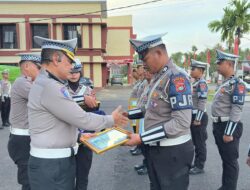 Dirlanatas Polda Sulbar Beri Reward Personel Berprestasi, Pacu Semangat Kerja Optimal