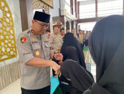 Kapolda Sulbar Gelar Jumat Berkah Bersama Anak Yatim, Berdoa untuk Kebaikan Bersama