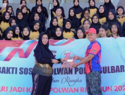 Aksi Sosial Polwan Polda Sulbar: Membersihkan Tempat Ibadah dan Berbagi dengan Anak Yatim