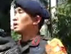 Asintel Kaskostrad Ikut Tenangkan Massa Demo Markas Brimob di Kwitang