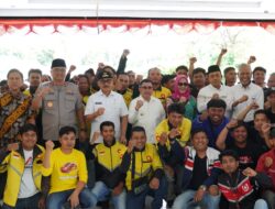 Polda Sulbar Berkolaborasi dengan Forkopimda, Gelar Aksi Sosial Memberikan Bantuan Beras kepada Ojol di Majene