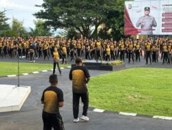 Senam Bangun Gimistri dan Bersih-Bersih Mako, Kapolda Sulbar Tekankan Pentingnya Kesehatan dan Kedisiplinan