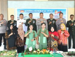 Soliditas TNI-Polri, Polres Majene Beri Kejutan Kodim 1401 Majene di HUT ke-80 TNI