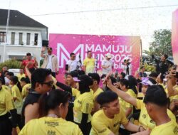Kapolda Sulbar dan Gubernur Resmi Lepas Peserta Mamuju Run 2025: Ribuan Pelari Padati Mamuju