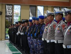 Cuaca Tak Menghentikan, Polda Sulbar Gelar Upacara Hari Pahlawan dengan Khidmat