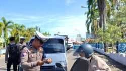 Polisi Gencarkan Edukasi dan Penertiban di Taman Karema Mamuju, Operasi Zebra Marano 2025 Berjalan Lancar