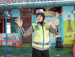 Polisi Sulbar Ajak Anak-anak Belajar Rambu Lalu Lintas Lewat Permainan Interaktif