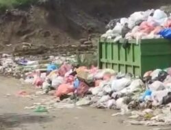 Warga Protes,..! Bau Sampah Tersimpan Di Jalan Bahodopi Morowali Buat Sakit Kepala