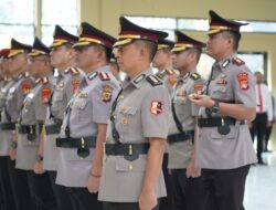 Kapolda Sulbar Pimpin Sertijab, 11 Pejabat Utama Berganti!