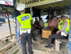 Ditlantas Polda Sulbar Turun Jalan, Sosialisasi Keselamatan Berlalu Lintas untuk Pengendara Ojek dan Travel