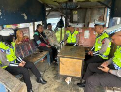 Keselamatan Berkendara Jadi Prioritas, Ditlantas Polda Sulbar Edukasi Pengendara di Mamuju