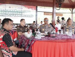 Polda Sulbar Bersemangat: Kapolda Ikuti Panen Raya Jagung dari Daring