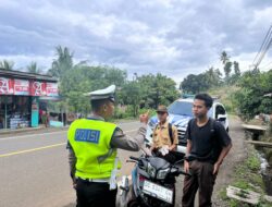 Polantas Polda Sulbar Beraksi: Ajarkan Pelajar SMAN 2 Kalukku Jadi Pelopor Keselamatan