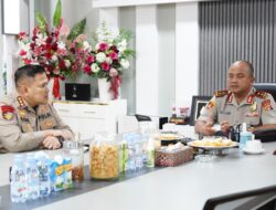 Kapolda Sulbar dan Danlanal Mamuju Jalin Silaturahmi, Perkuat Sinergi Jaga Keamanan Maritim