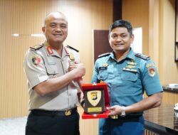 Silaturahmi Kapolda Sulbar Bersama Danlanal Mamuju, Perkuat Sinergi Jaga Stabiltas Kamtibmas Maritim
