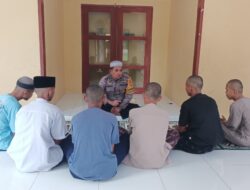 Bhabinkamtibmas Bambalamotu Bantu Pulihkan Luka: Beri Pembinaan Rohani dan Mental Remaja Korban Pengeroyokan