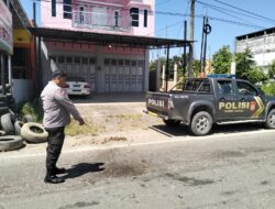 Polsek Sarudu Datangi TKP Kecelakaan Motor vs Truck, 3 Korban Luka. Polsek Tangani Laka dan Jenguk Korban