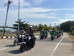 Polantas Sulbar Bersama Jasa Raharja Gelar Safety Riding, Bagikan Helm SNI dan Sembako untuk Komunitas Ojol