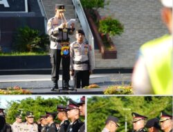 Wakapolda Sulbar Serahkan Satyalencana Pengabdian, Akuilah Dedikasi 194 Personel