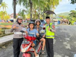 Takjil Ramadan dari Ditlantas Sulbar Bawa Pesan Penting: Patuhi Peraturan dan Gunakan Perlengkapan Keselamatan