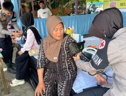 Antisipasi Libur Idul Fitri 1447 H, Biddokkes Polda Sulbar Gelar Layanan Kesehatan di Pantai Mallawa