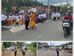 Bhabinkamtibmas Kelurahan Martajaya, Amankan Kegiatan Melasti Umat Hindu Jelang Nyepi