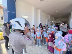 Tanamkan Disiplin Lalu Lintas Sejak Dini, Ditlantas Polda Sulbar Gandeng TK Buah Hati dalam Program Polisi Sahabat Anak