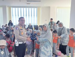 Polisi Sahabat Anak, Ditlantas Polda Sulbar Tanamkan Budaya Tertib Lalu Lintas Sejak Dini