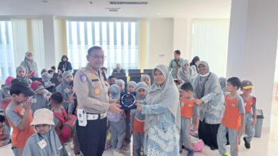 Polisi Sahabat Anak, Ditlantas Polda Sulbar Tanamkan Budaya Tertib Lalu Lintas Sejak Dini