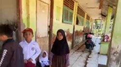 Wakil Ketua II DPRD Pasangkayu Lihat Langsung Kondisi SDN Marambiau