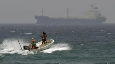 Situasi Kembali Normal! Iran Resmi Buka Kembali Selat Hormuz untuk Kapal Dagang