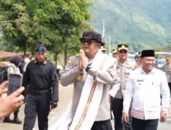 Maksimalkan Layanan di Wilayah Terpencil, Kapolda Sulbar Serahkan Kendaraan Operasional untuk Polsek Pana