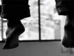 Bunuh Diri, Seorang Pemuda Polman Inisial S (19) Ditemukan Gantung Diri Tak Bernyawa