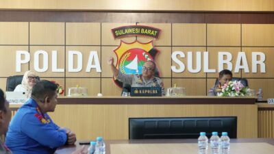Kapolda Sulbar Irjen Adi Deriyan Gencarkan Strategi DOORS: Deteksi, Obati, Sembuhkan TBC Lewat Sinergi Polri-Dinkes