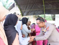Peringati HUT Bhayangkara ke-80, Kapolres Pasangkayu AKBP Joko Kusumadinata Sambangi Warga Kampung Mualaf di Desa Randomayang