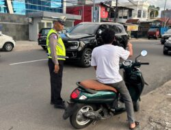 Fokus pada Simpang PSC, Jalan Nelayan, dan Taman Karema, Polda Sulbar Pastikan Arus Pulang Kantor Lancar dan Aman