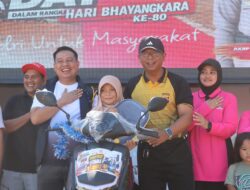 Perebutkan Motor Listrik, Ribuan Warga Antusias Ikuti Car Free Day Hari Bhayangkara ke-80 di Anjungan Vovasanggayu