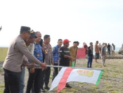 Meriahkan Hari Bhayangkara ke-80, Kapolres Pasangkayu Resmi Buka Lomba Tradisional Pasilumba Japi di Pantai Lentora