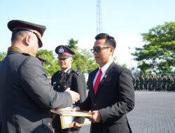 Kado Istimewa untuk Personel Berprestasi dan Warga, Penghargaan Kapolda Sulbar Warnai Puncak HUT Bhayangkara ke‑80